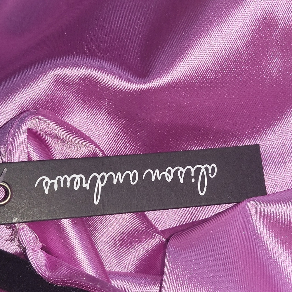 Dress - Picture 6 of 6